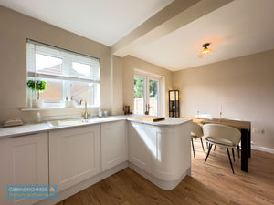 Kitchen/Diner- click for photo gallery